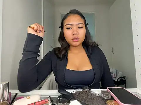 TitiTinyThai webcam show