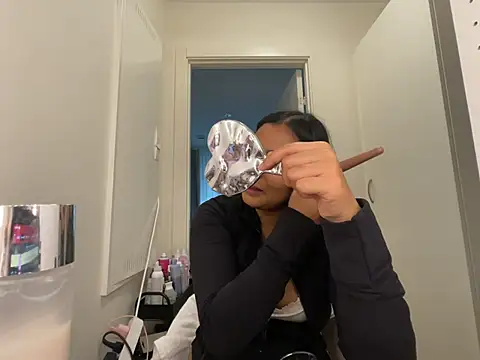 TitiTinyThai Webcam Show