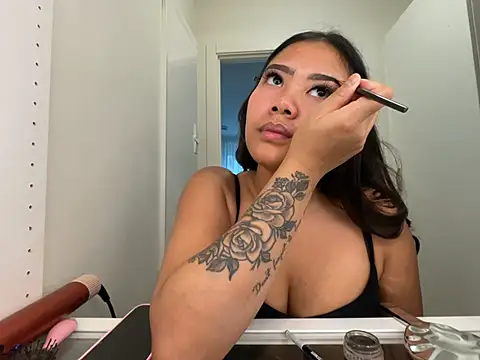 TitiTinyThai webcam show