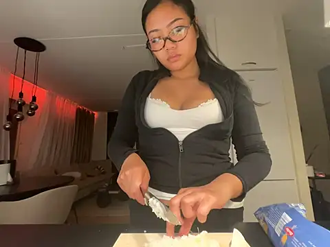TitiTinyThai Webcamshow