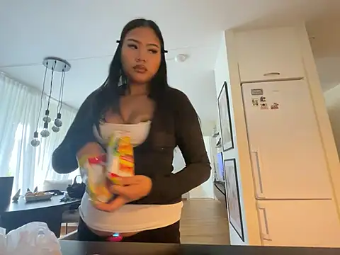 TitiTinyThai Webcamshow