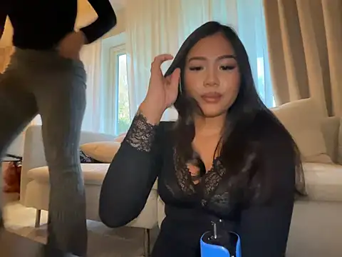TitiTinyThai webcam show