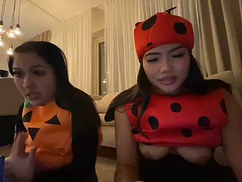 TitiTinyThai Webcam Show