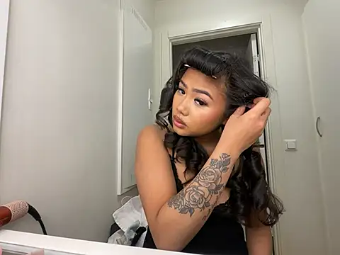 TitiTinyThai Webcam Show