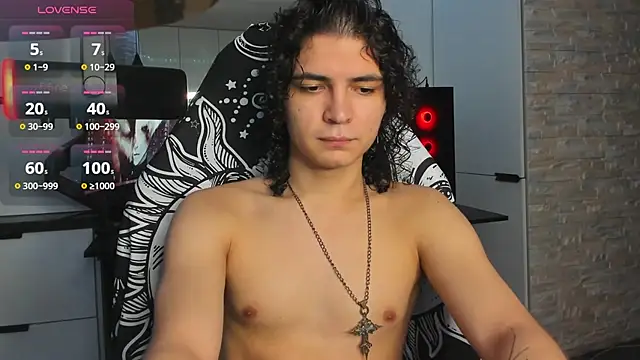Dean_Ravenn Webbikameraesitys