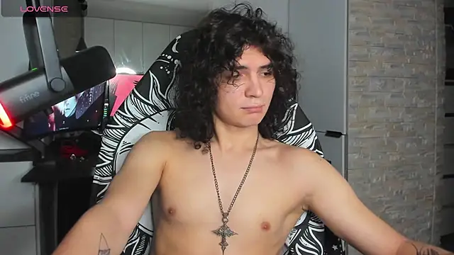 Dean_Raven Pertunjukan Webcam