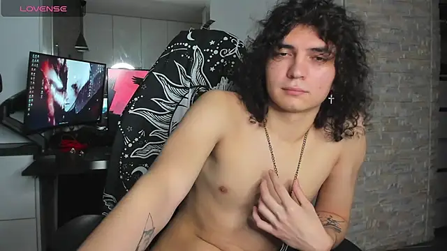 Show modela Dean_Raven na web-kameri