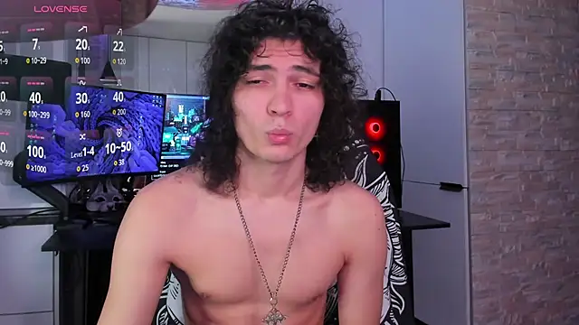 Dean_Ravenn Webbikameraesitys