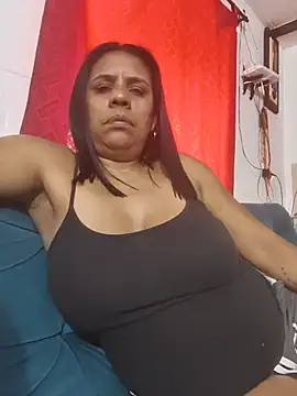 Zeyllyjhonson লাইভ XXX চ্যাট