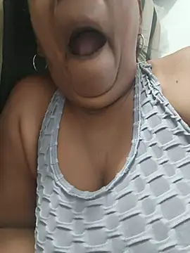 Zeyllyjhonson's Live XXX Chat