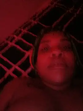 Show de LadyyDeyy na webcam