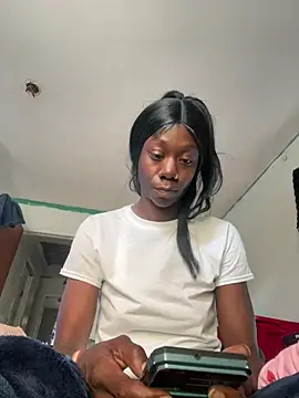 QueeneCoco's Live XXX Chat