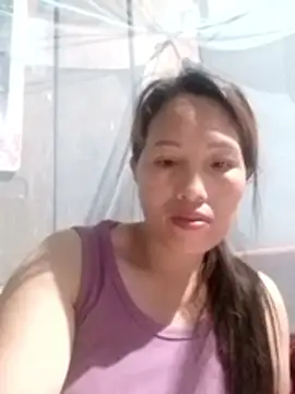 Gummiesu Adlı Modelin Canlı Sohbet Odası