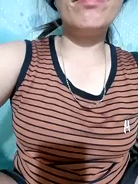 Gummiesu's Webcam Show