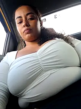 curly_girl_31's Live XXX Chat