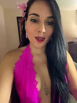 Miaswwe XXX чат на живо