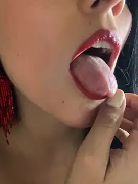 Miaswwe's Live XXX Chat