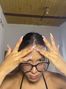 nao_bell_'s Webcam Show