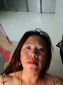 Jooj- Live XXX-chat