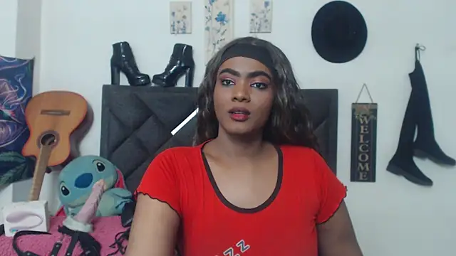 Pokazy przed kamerką – Natashabella___