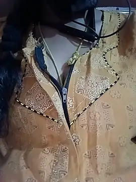 Tamil_Nathiya1 Adlı Modelin Web Kamerası Şovu