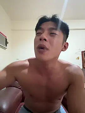 Yooo17's Webcam Show