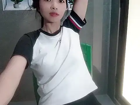 Stella6996のライブXXXチャット