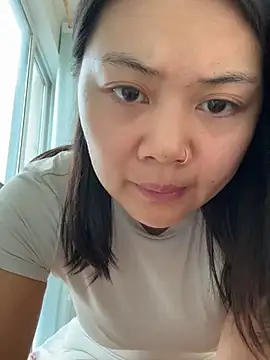 ruanruan05 在線直播表演