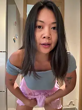 ruanruan05's Webcam Show