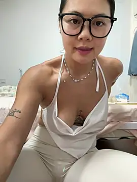 ruanruan05's Webcam Show