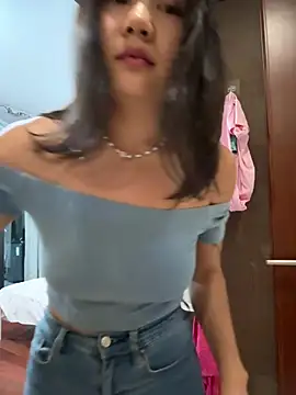 ruanruan05's Webcam Show