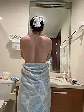 ruanruan05's Webcam Show