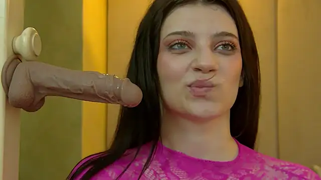 צ'אט XXX בשידור חי של EllieWest
