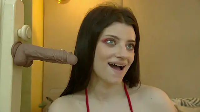 EllieWest Webcam show