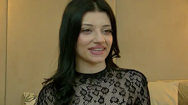 EllieWest live XXX chat