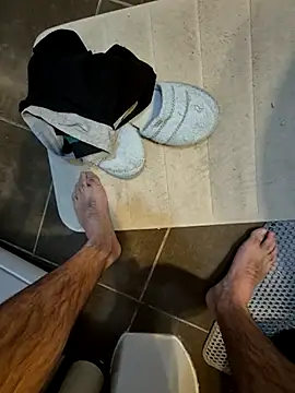 vali23's Webcam Show