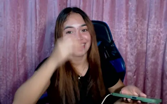 Chat XXX en directo de onlymaes_19