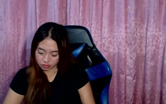 Czat XXX na żywo – onlymaes_19