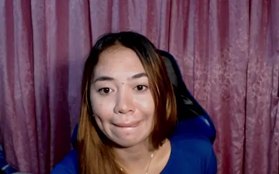 Chatroom XXX en direct de onlymaes_19