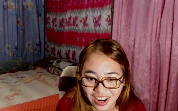 Chat XXX en directo de onlymaes_19