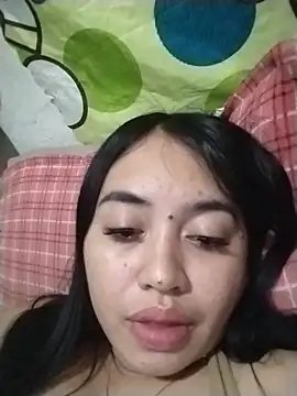 Chat +18 de Alisha_27 ao vivo