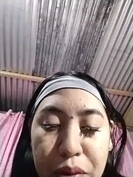 צ'אט XXX בשידור חי של Alisha_27