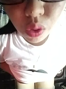 Alisha_27 Pertunjukan Webcam