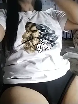 צ'אט XXX בשידור חי של Alisha_27