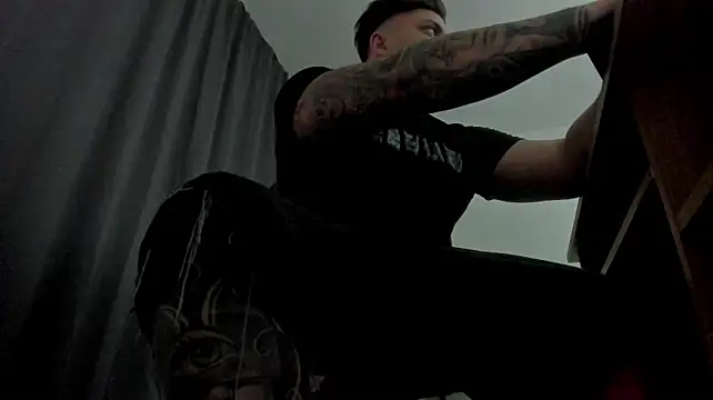 TonyWinston Pertunjukan Webcam