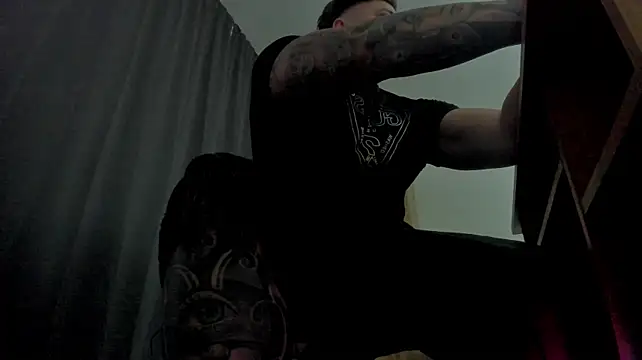 TonyWinston Show in webcam