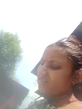 Juli_rathore webcam show