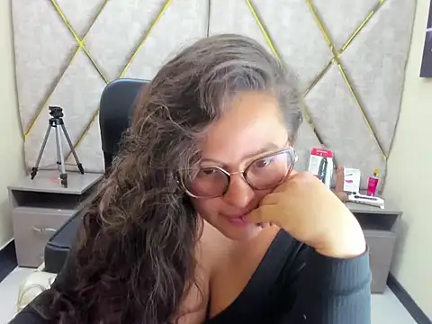 Sarah_Boobs_ 现场XXX聊天