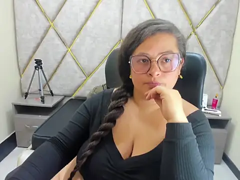 Sarah_Boobs_'s Live XXX Chat