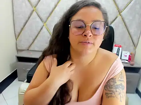 Sarah_Boobs_'s Live XXX Chat